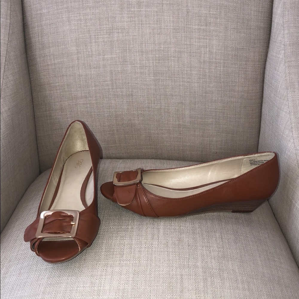 Brown wedges
